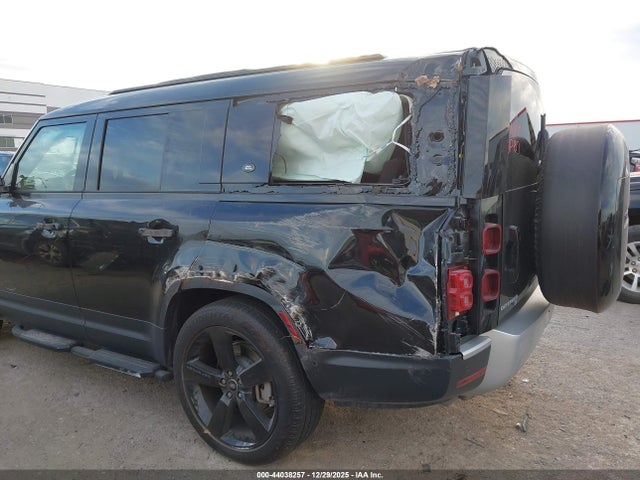 SALEJFFU5R2338455 Land Rover Defender 130 P300 S