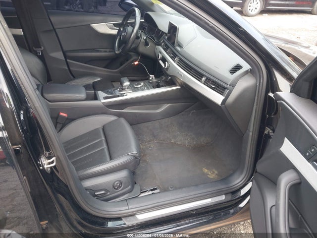 2017 AUDI A4 WAUANAF4XHN037610 Photo 4