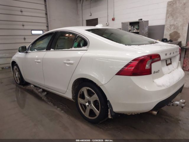 2013 VOLVO S60 YV1612FH0D1216487 Photo 2