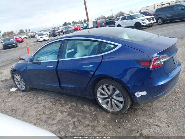 44038324 :رقم المزاد ، 5YJ3E1EA9KF302574 vin ، 2019 Tesla Model 3 Long Range/mid Range/standard Range/standard Range Plus مزاد بيع