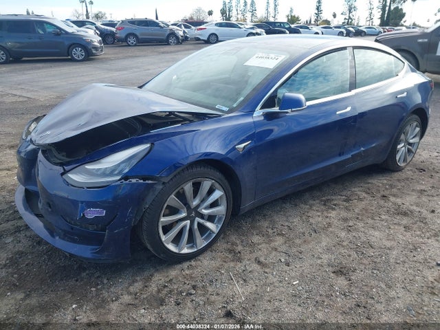 44038324 :رقم المزاد ، 5YJ3E1EA9KF302574 vin ، 2019 Tesla Model 3 Long Range/mid Range/standard Range/standard Range Plus مزاد بيع