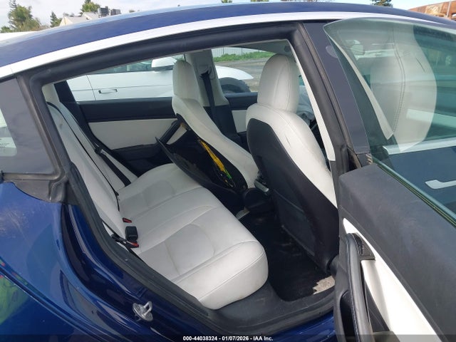 44038324 :رقم المزاد ، 5YJ3E1EA9KF302574 vin ، 2019 Tesla Model 3 Long Range/mid Range/standard Range/standard Range Plus مزاد بيع