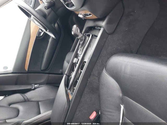 2022 VOLVO XC90 YV4A22PK0N1848640 Photo 4