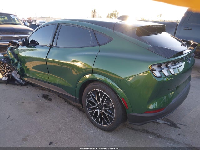 Ford Mustang Mach-e Premium 2025 3FMTK3R70SMA46089 Image 3
