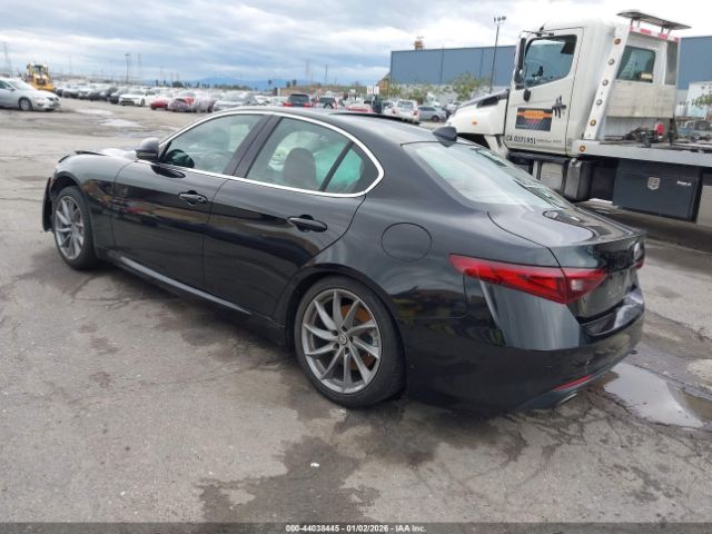 2017 ALFA ROMEO GIULIA ZARFAEBN8H7537186 Photo 2