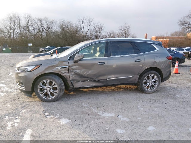 Продаж на аукціоні авто 2018 Buick Enclave Avenir, vin: 5GAEVCKW1JJ143336, номер лоту: 44038451