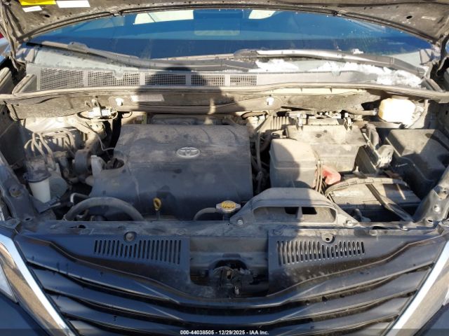 2014 TOYOTA SIENNA 5TDJK3DC7ES090305 Photo 9