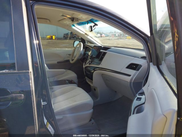 2014 TOYOTA SIENNA 5TDJK3DC7ES090305 Photo 4