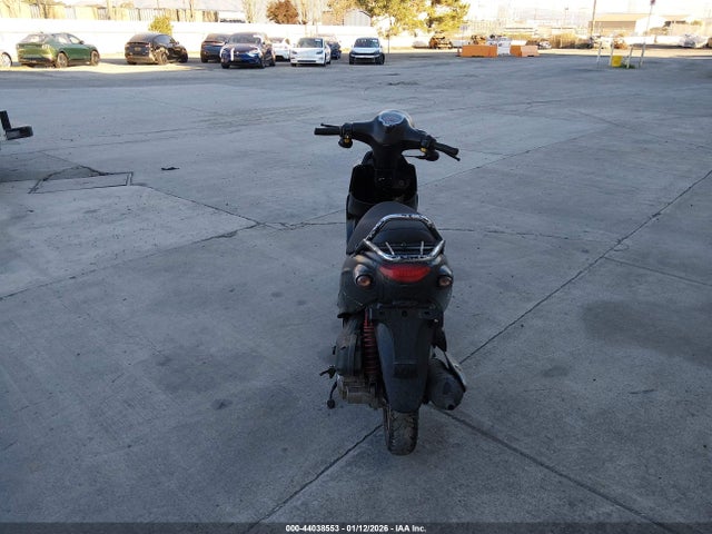 Genuine Scooter Co. Buddy 125 2014 RFVPAC201E1016743 Image 6