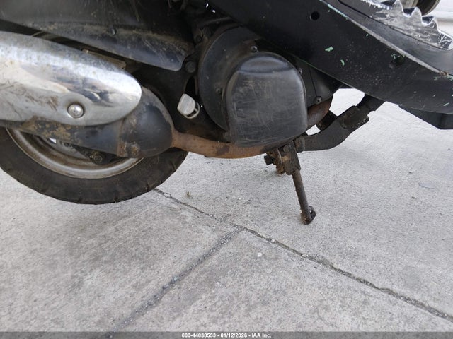 Genuine Scooter Co. Buddy 125 2014 RFVPAC201E1016743 Image 8