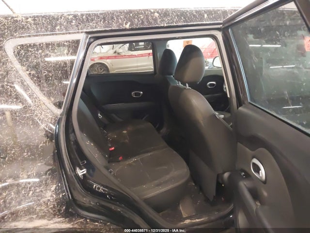 KNDJN2A21G7246090 KIA Soul