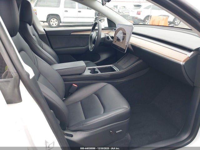 2023 TESLA MODEL Y 7SAYGDED4PF956016 Photo 4