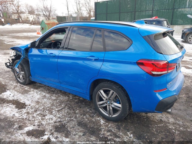 2021 BMW X1 WBXJG9C06M5T32097 Photo 2
