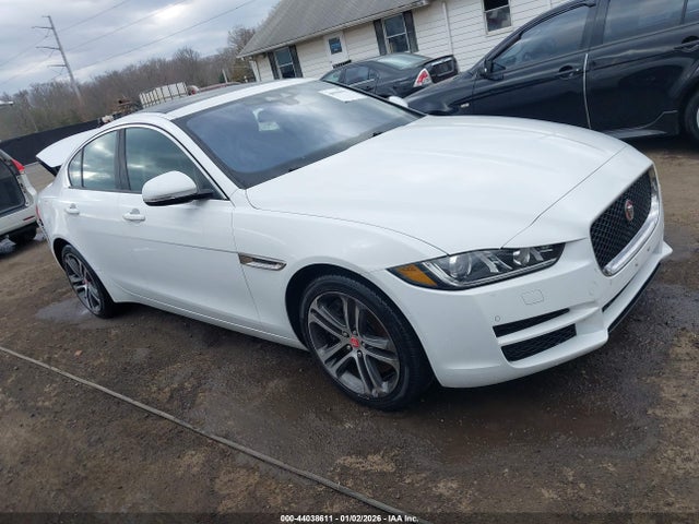2018 JAGUAR XE SAJAJ4EV3JCP22335 Photo 0