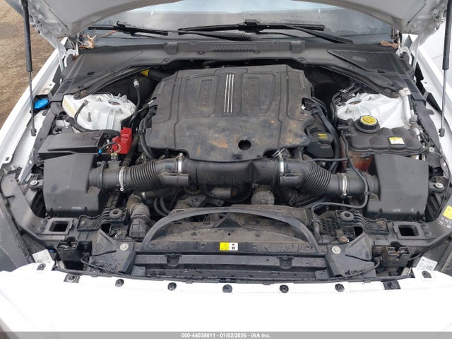 2018 JAGUAR XE SAJAJ4EV3JCP22335 Photo 9