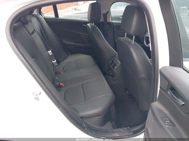 2018 JAGUAR XE SAJAJ4EV3JCP22335 Photo 7