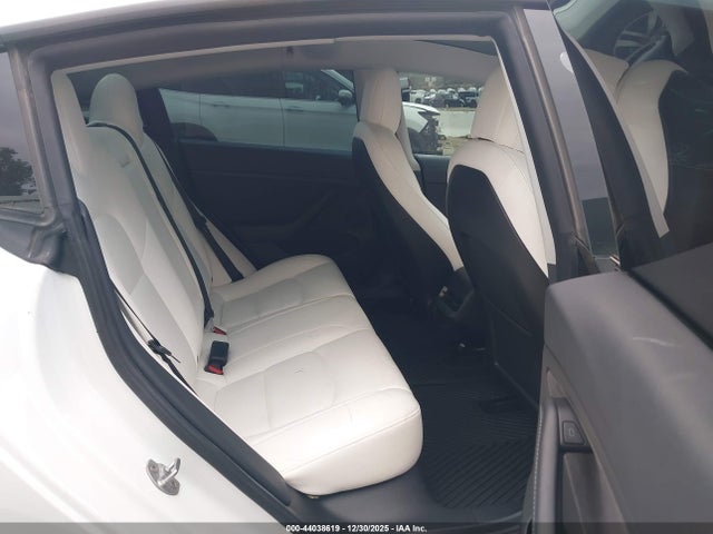 2021 TESLA MODEL 3 5YJ3E1EA3MF000748 Photo 7