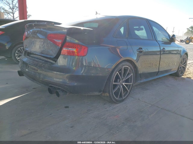 2015 AUDI S4 WAUBGAFLXFA123672 Photo 3