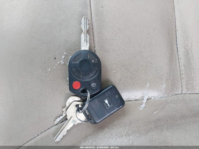 2008 FORD ESCAPE 1FMCU94168KB83828 Photo 10