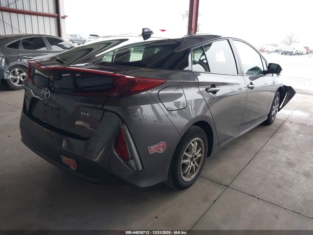 JTDKAMFP4N3217736 Toyota Prius Prime Xle