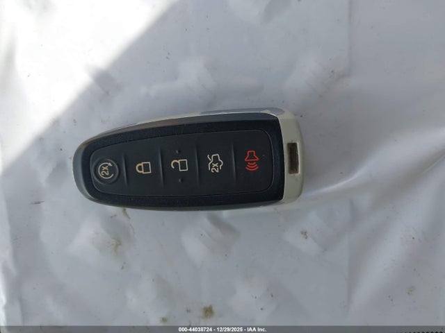 1FMCU9J9XHUC14173 Ford Escape Titanium