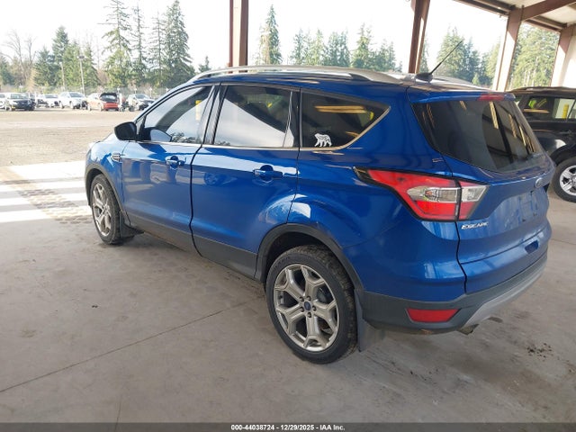 1FMCU9J9XHUC14173 Ford Escape Titanium