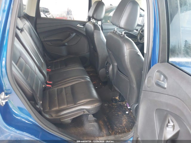 1FMCU9J9XHUC14173 Ford Escape Titanium