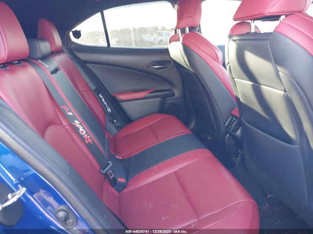 44038741 :رقم المزاد ، JTHR9JBH8N2061323 vin ، 2022 Lexus Ux 250h F Sport مزاد بيع
