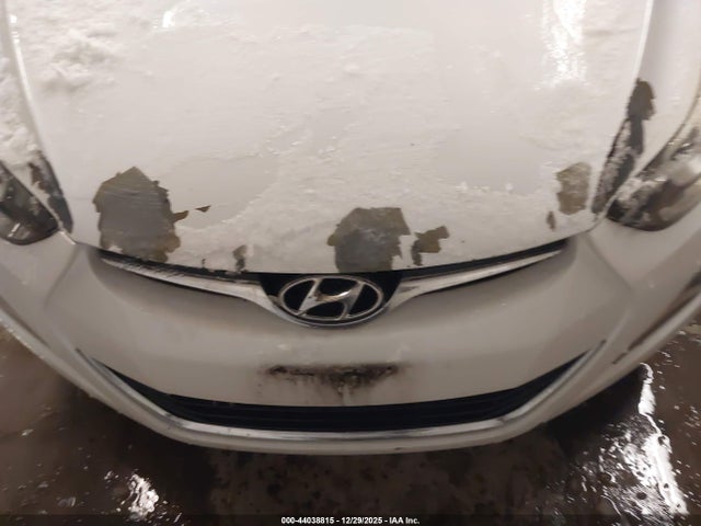 2015 Hyundai Elantra Se მანქანა იყიდება აუქციონზე, vin: 5NPDH4AE2FH585073, აუქციონის ნომერი: 44038815