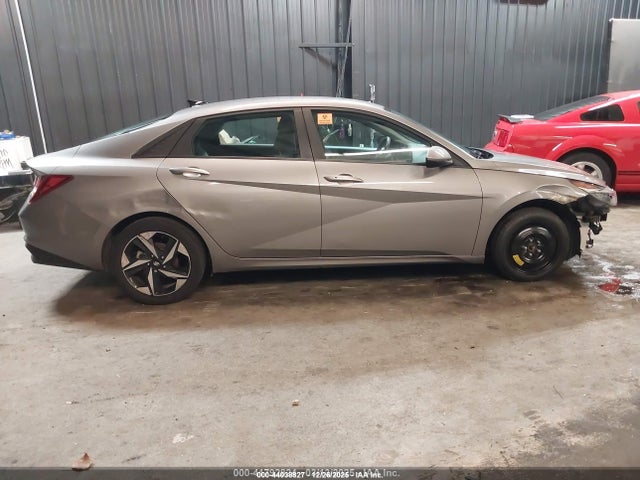 2023 Hyundai Elantra Sel მანქანა იყიდება აუქციონზე, vin: KMHLS4AG0PU566216, აუქციონის ნომერი: 44038827