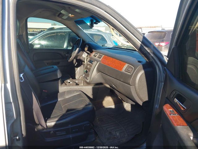 Продажа на аукционе авто 2012 Gmc Yukon Slt, vin: 1GKS1CE0XCR126581, номер лота: 44038862