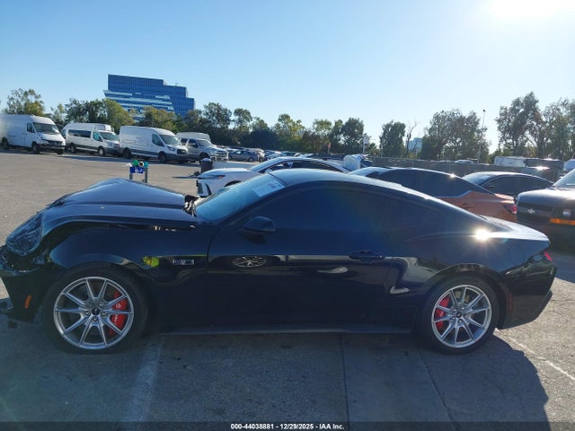 1FA6P8CF1R5410381 Ford Mustang Gt Premium Fastback