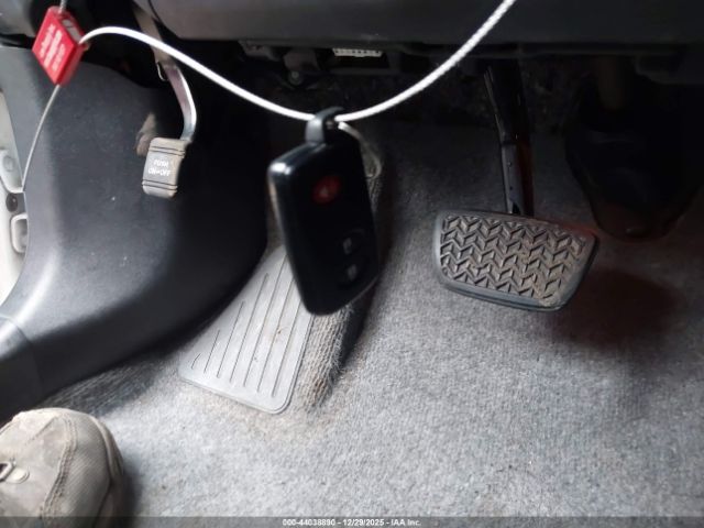 2012 TOYOTA PRIUS JTDKN3DU1C5384693 Photo 10