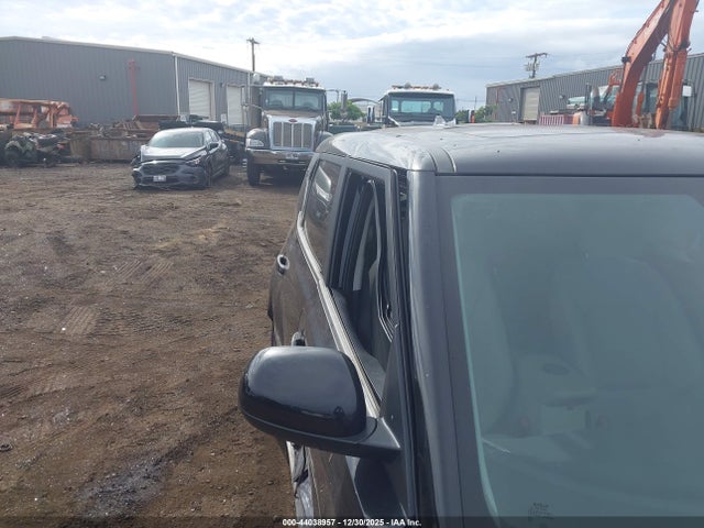 KNDJ33AU1P7852566 KIA SOUL EX