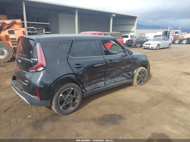 KNDJ33AU1P7852566 KIA SOUL EX