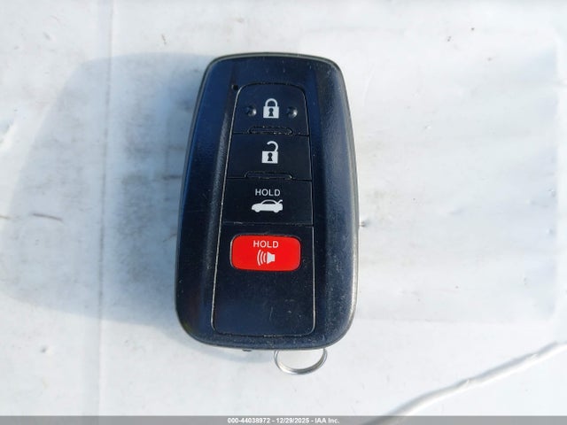 4T1B31HK0JU502699 Toyota Camry Hybrid Le