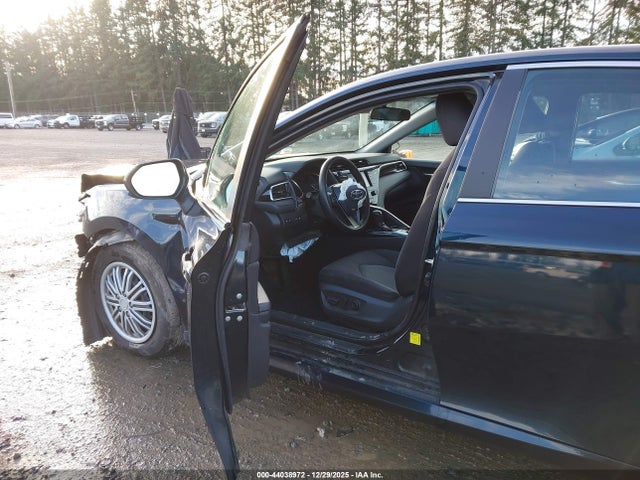4T1B31HK0JU502699 Toyota Camry Hybrid Le