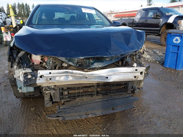 4T1B31HK0JU502699 Toyota Camry Hybrid Le