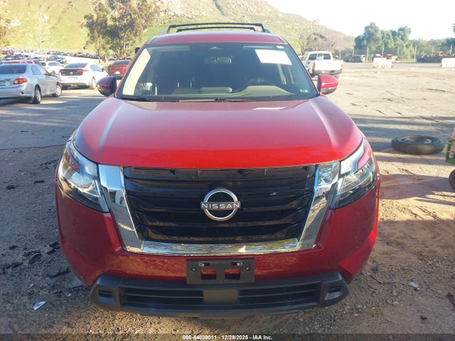 5N1DR3BAXNC260678 Nissan Pathfinder Sv 2wd