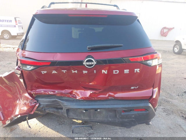 5N1DR3BAXNC260678 Nissan Pathfinder Sv 2wd
