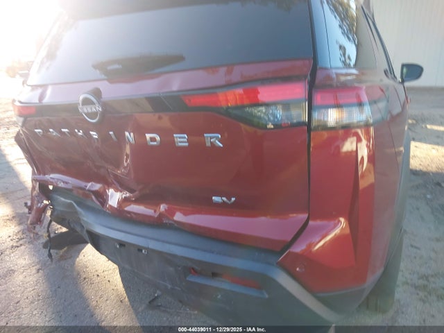5N1DR3BAXNC260678 Nissan Pathfinder Sv 2wd