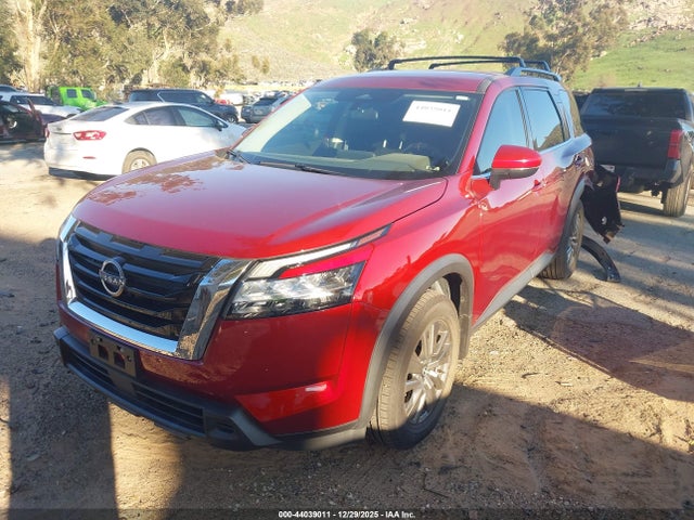 5N1DR3BAXNC260678 Nissan Pathfinder Sv 2wd