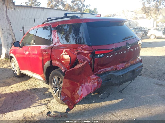 5N1DR3BAXNC260678 Nissan Pathfinder Sv 2wd