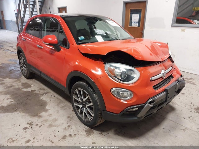 2016 FIAT 500X ZFBCFYET3GP413077 Photo 0