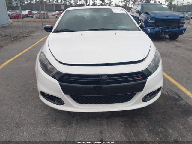 44039054 :رقم المزاد ، 1C3CDFBB4FD421213 vin ، 2015 Dodge Dart Sxt مزاد بيع
