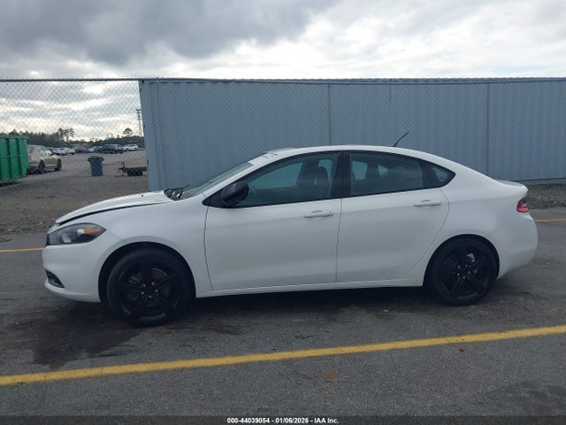 44039054 :رقم المزاد ، 1C3CDFBB4FD421213 vin ، 2015 Dodge Dart Sxt مزاد بيع