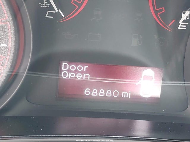 44039054 :رقم المزاد ، 1C3CDFBB4FD421213 vin ، 2015 Dodge Dart Sxt مزاد بيع