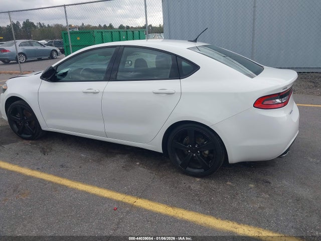 44039054 :رقم المزاد ، 1C3CDFBB4FD421213 vin ، 2015 Dodge Dart Sxt مزاد بيع