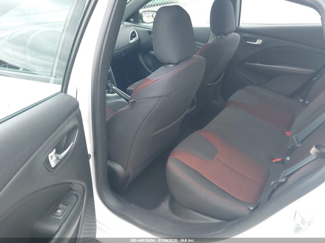 44039054 :رقم المزاد ، 1C3CDFBB4FD421213 vin ، 2015 Dodge Dart Sxt مزاد بيع