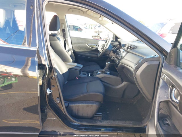 2017 NISSAN ROGUE JN8AT2MV3HW022746 Photo 4